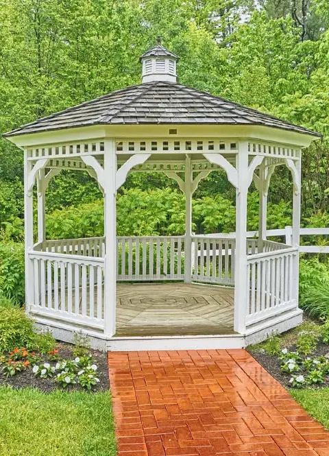 Le gazebo pour un jardin design